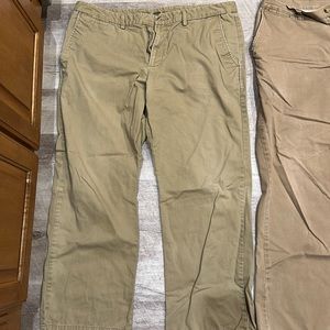 Old Navy Men’s Khaki Pants